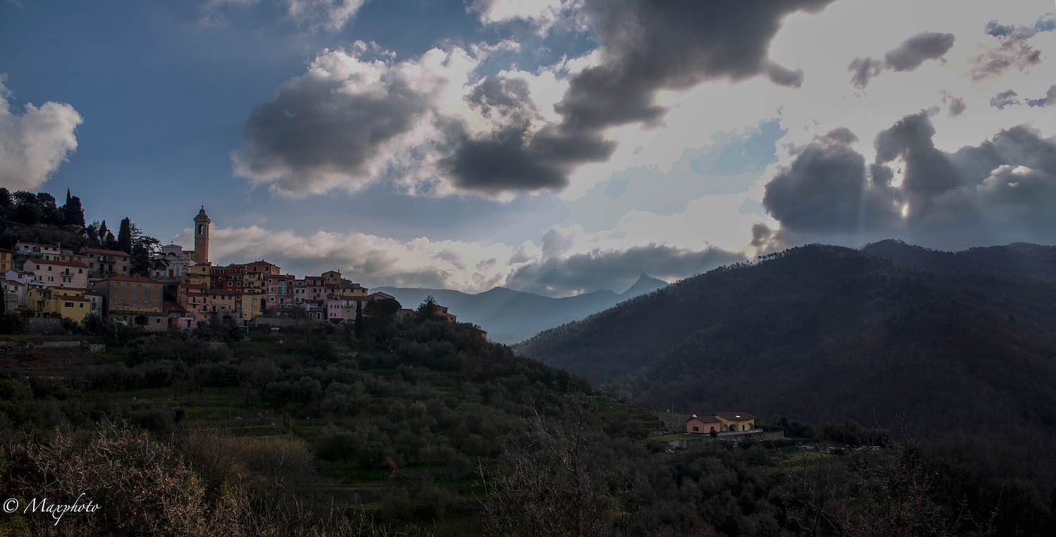 Porciorasco-Dettagli di un paese abbandonato...