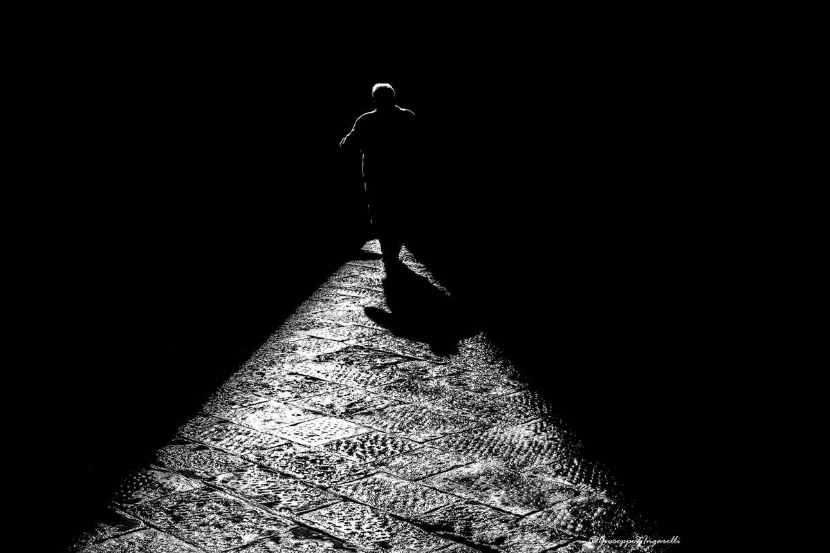 ... e questa maledetta notte dovr� pur finire ...