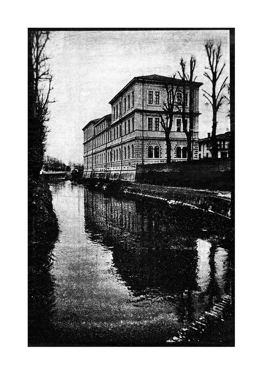 ... someone has a gum?   ;/)