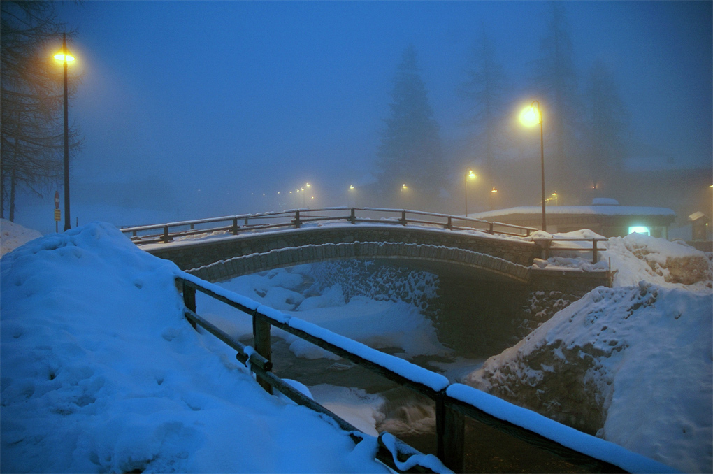 Luci ed ombre nella nebbia