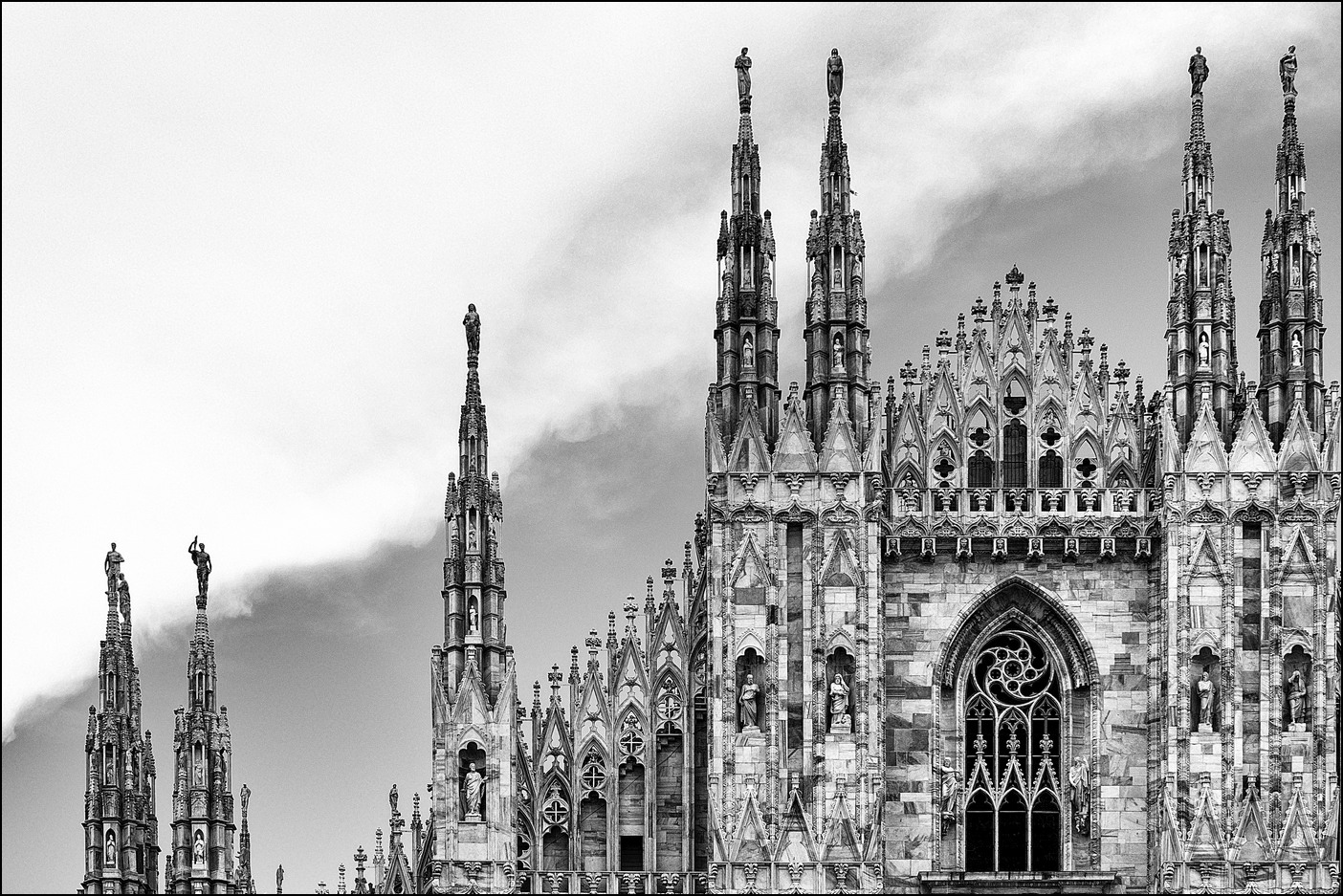 Nubi sul Duomo di Milano