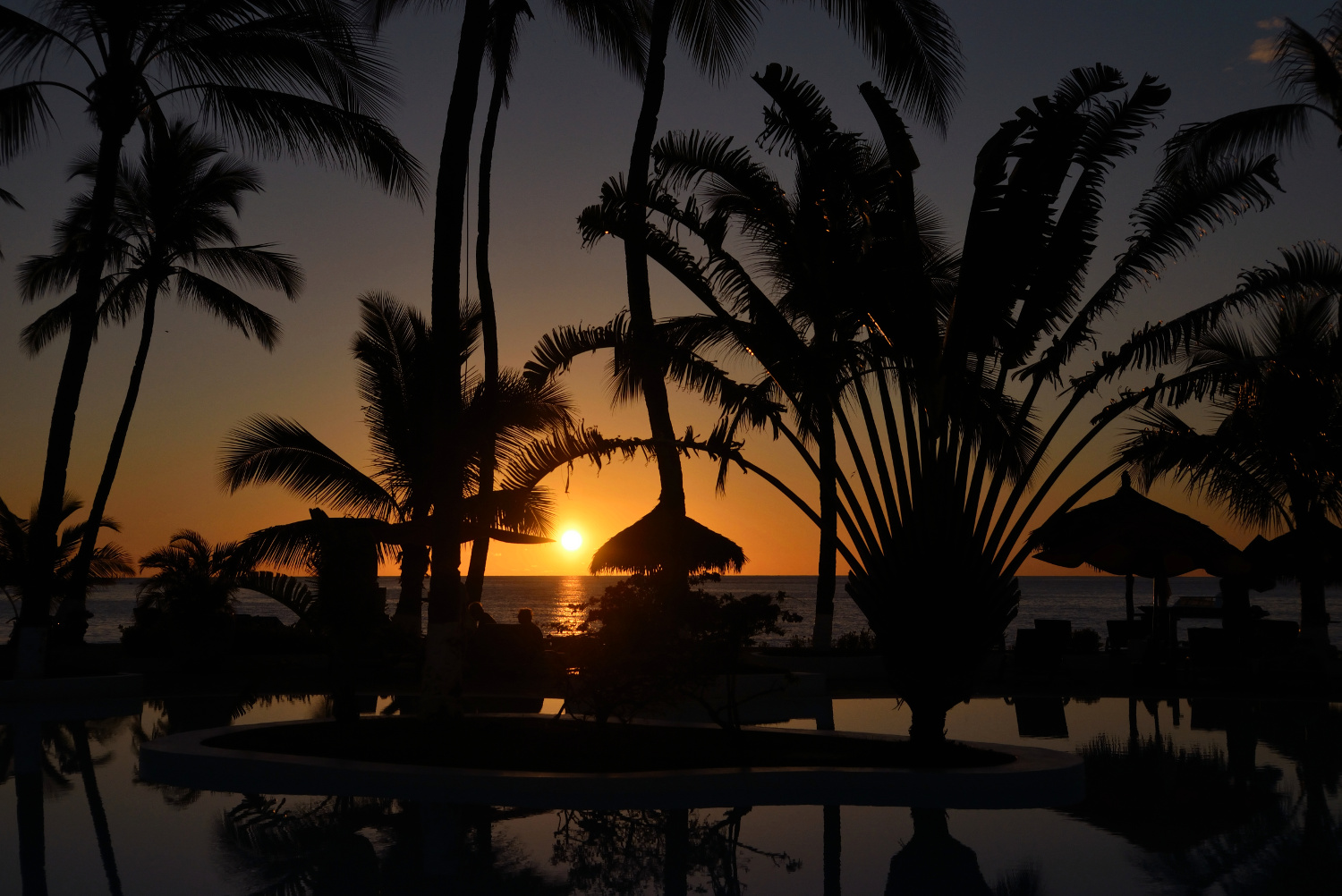 Silhouette al tramonto