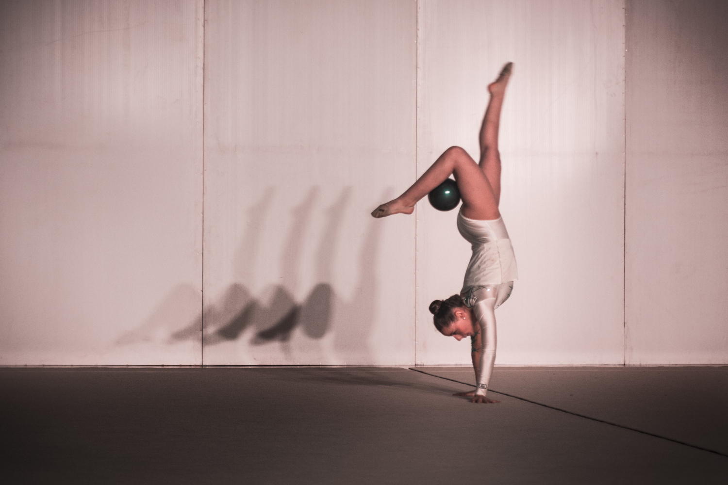 Ritmica, Esercizio con palla