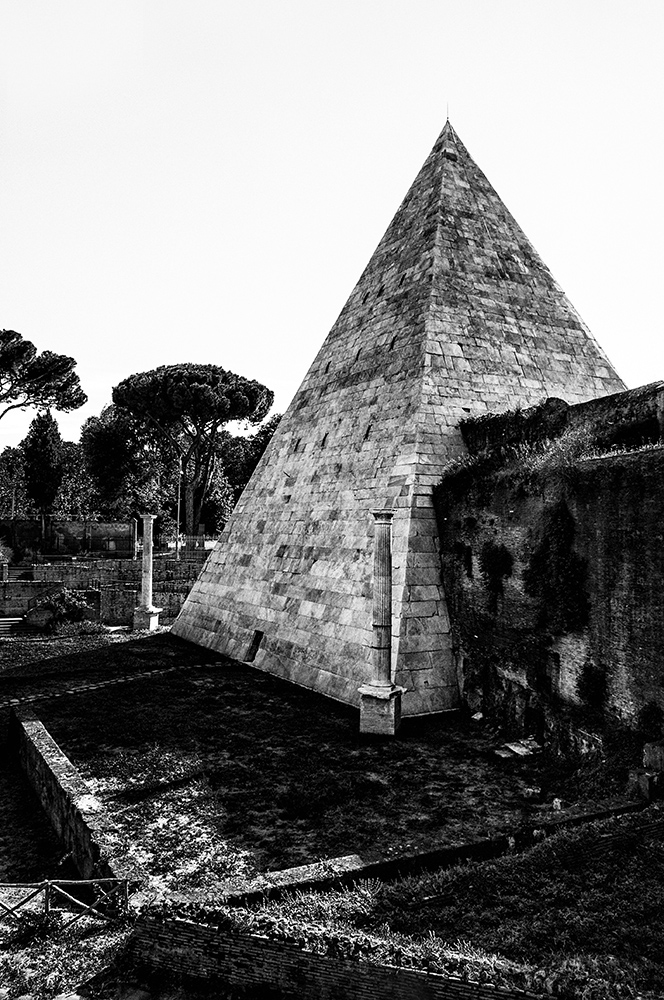 Pyramid, Rome