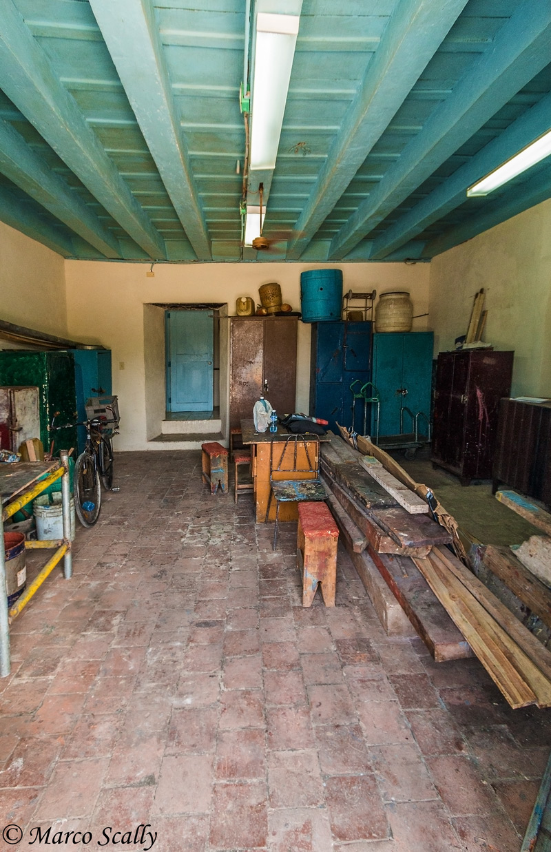 Dentro la bottega di un barcaiolo cubano