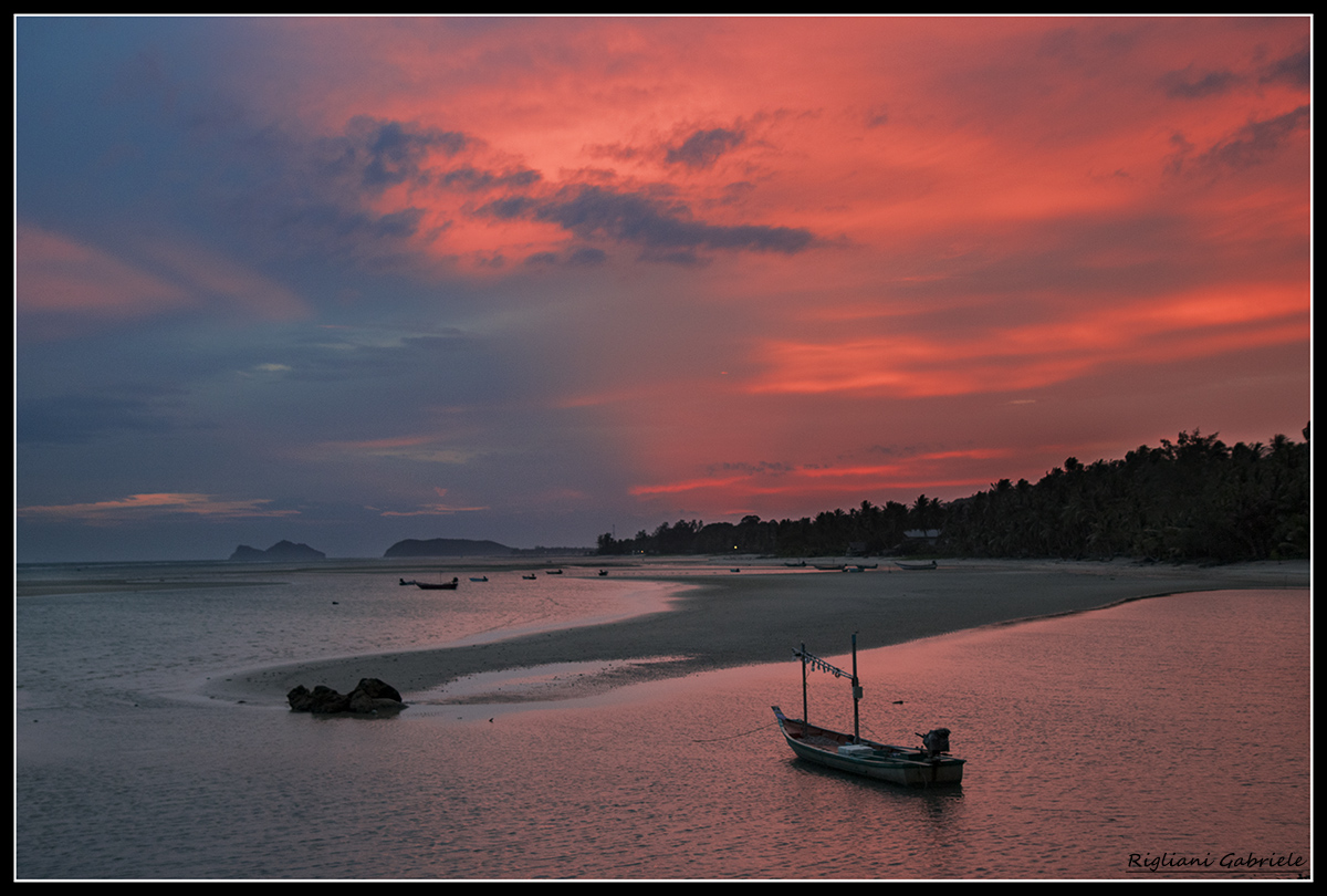 Red Sunset in Thailand