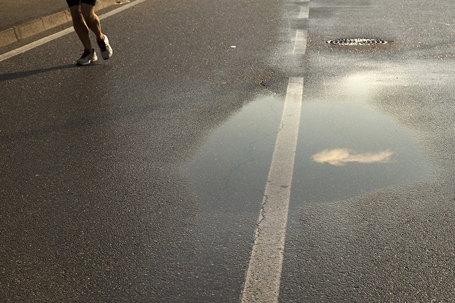 jogging dopo la pioggia - colore -