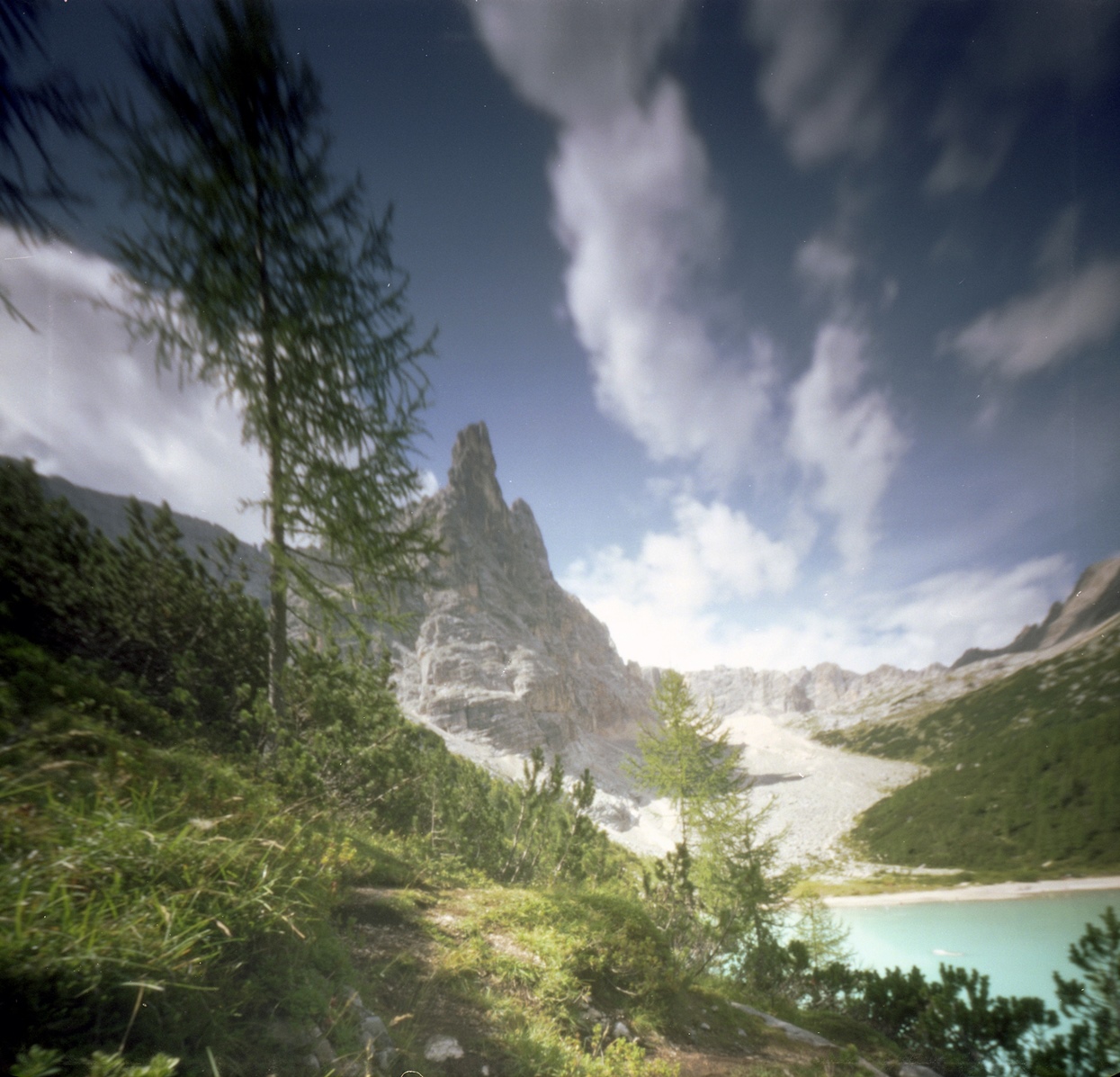 Dito di Dio ;/) pinhole