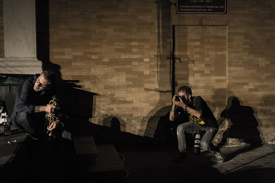 Fabrizio Bosso, l'ombra e.....ma questi fotografi !