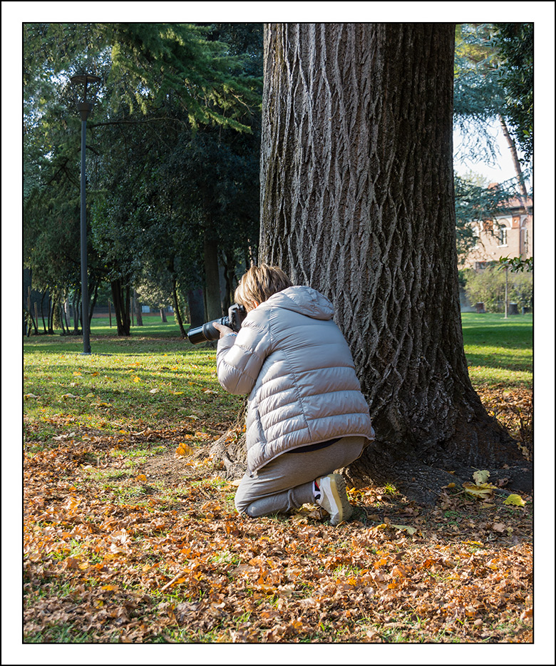 Nascondino o posizione della fotografa ??