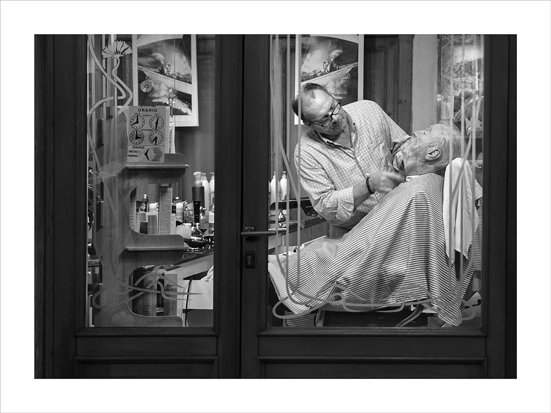 Fidandosi del rasoio