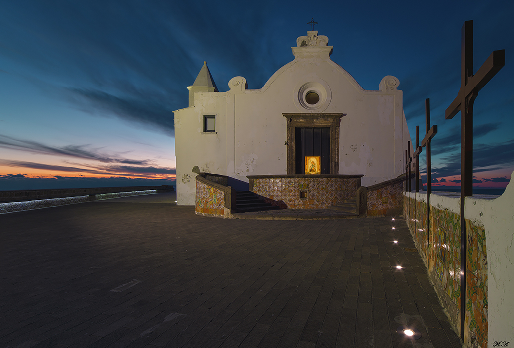 Chiesa del Soccorso ora blu