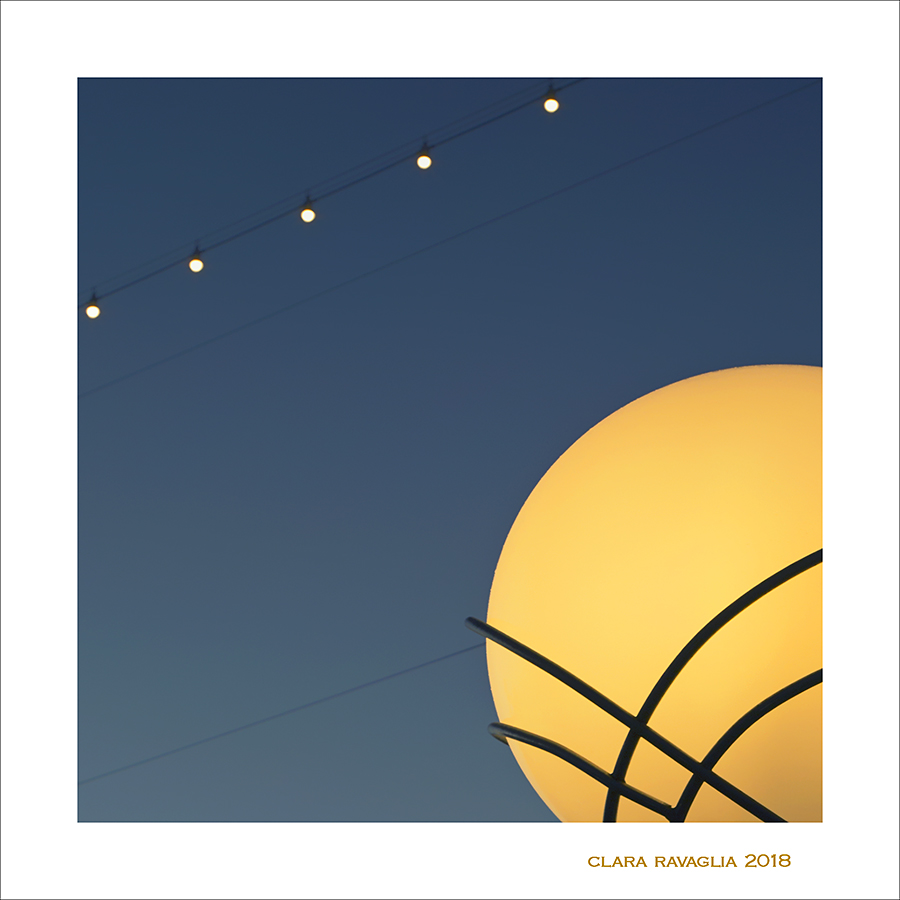 Una Luna al... guinzaglio!