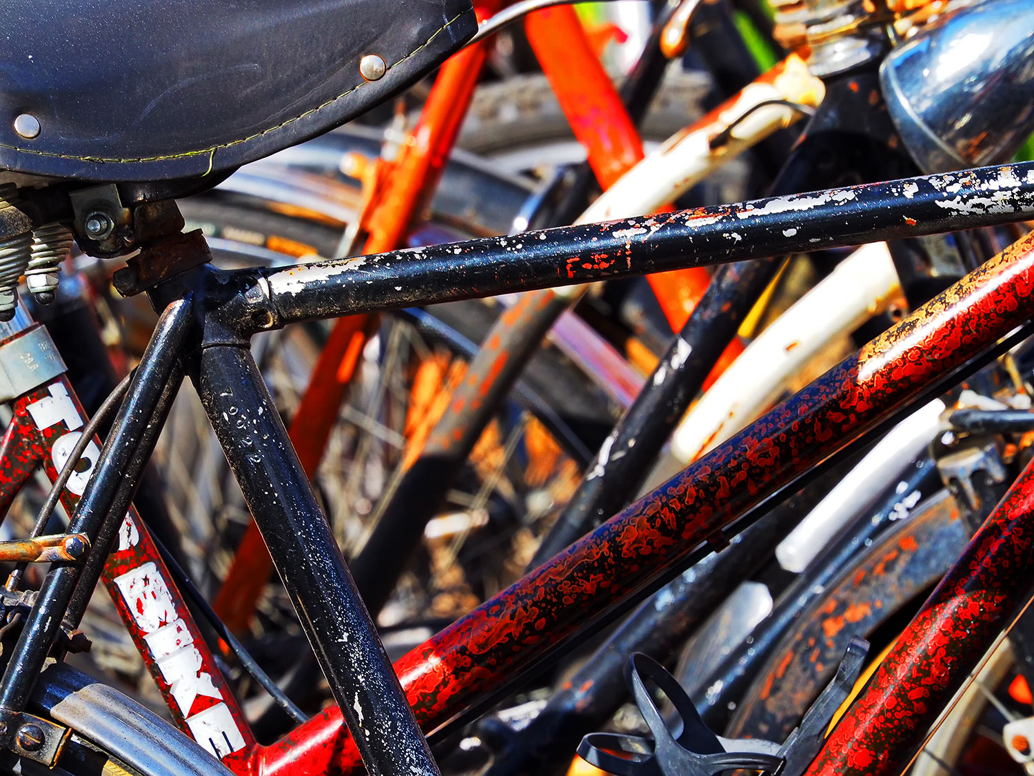 Groviglio di biciclette