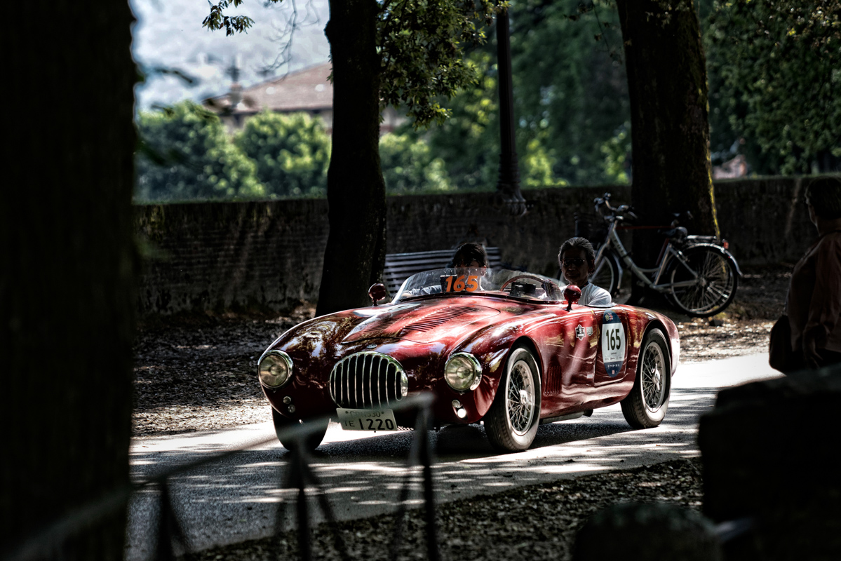 1000Miglia passaggio a Lucca