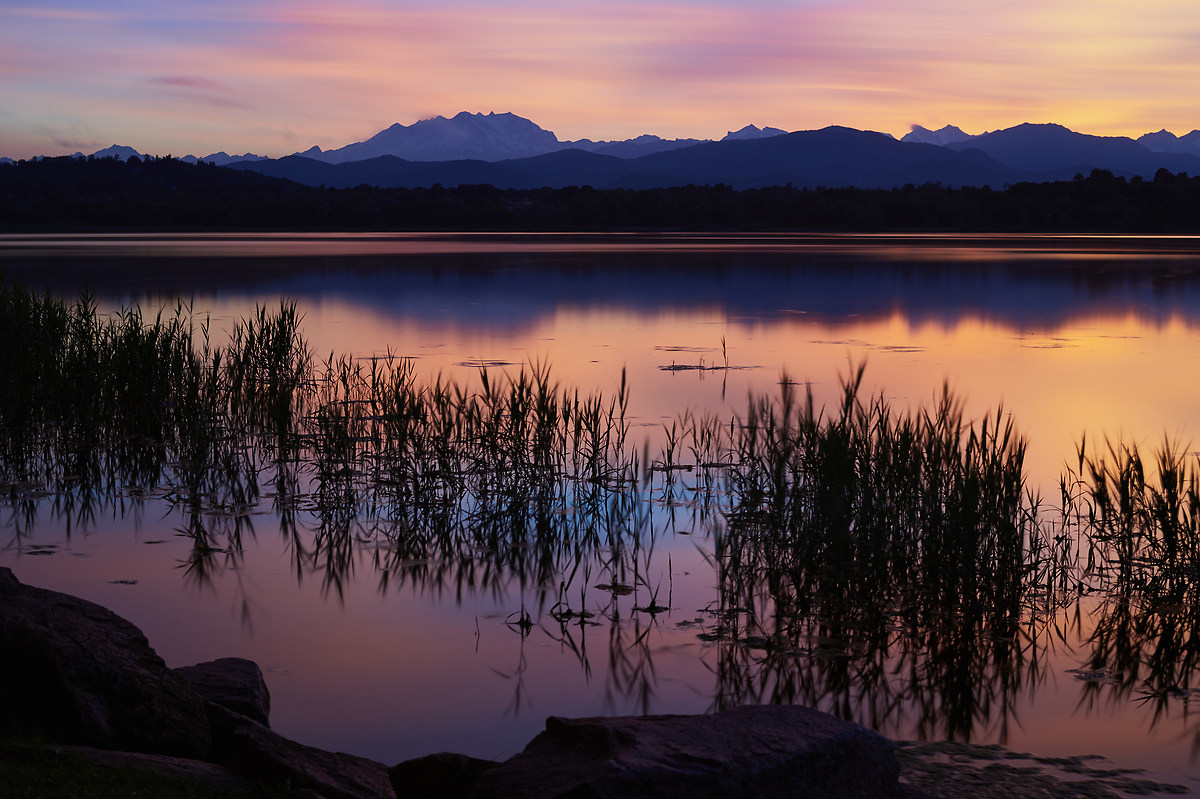 Lago di Varese tramonto