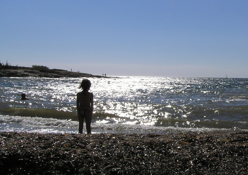 la bimba e il mare