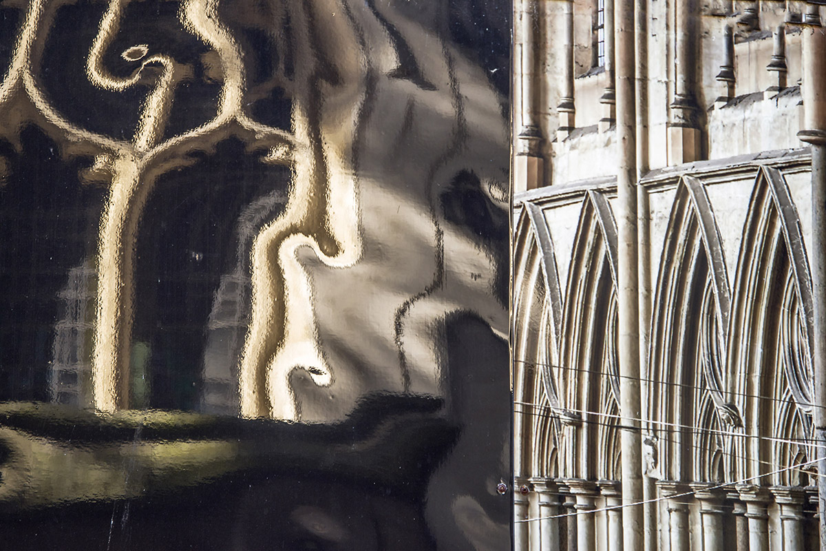 riflesso quasi astratto