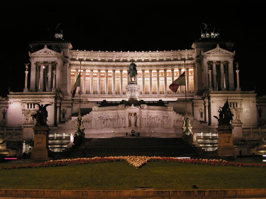 Altare della Patria By Night