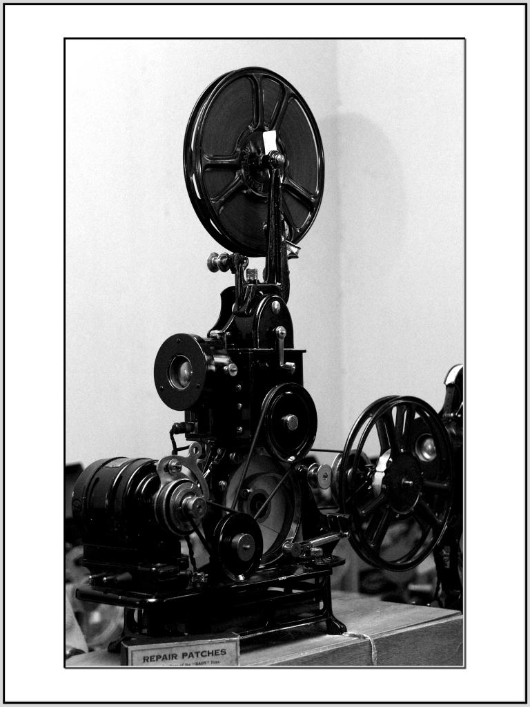 VECCHIO CINE PROIETTORE