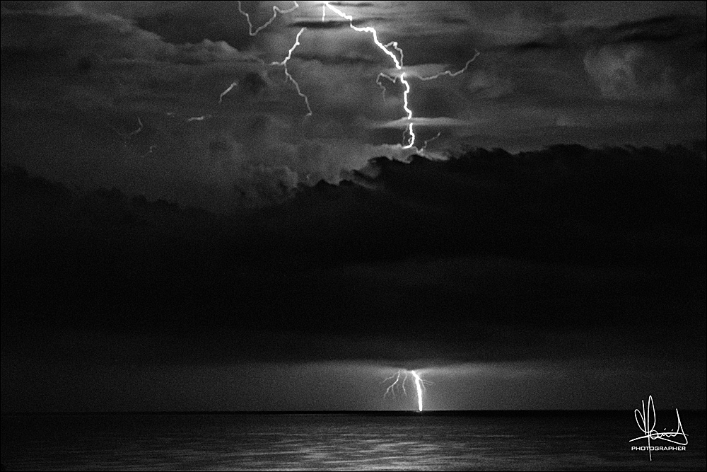 Fulmine in piena notte