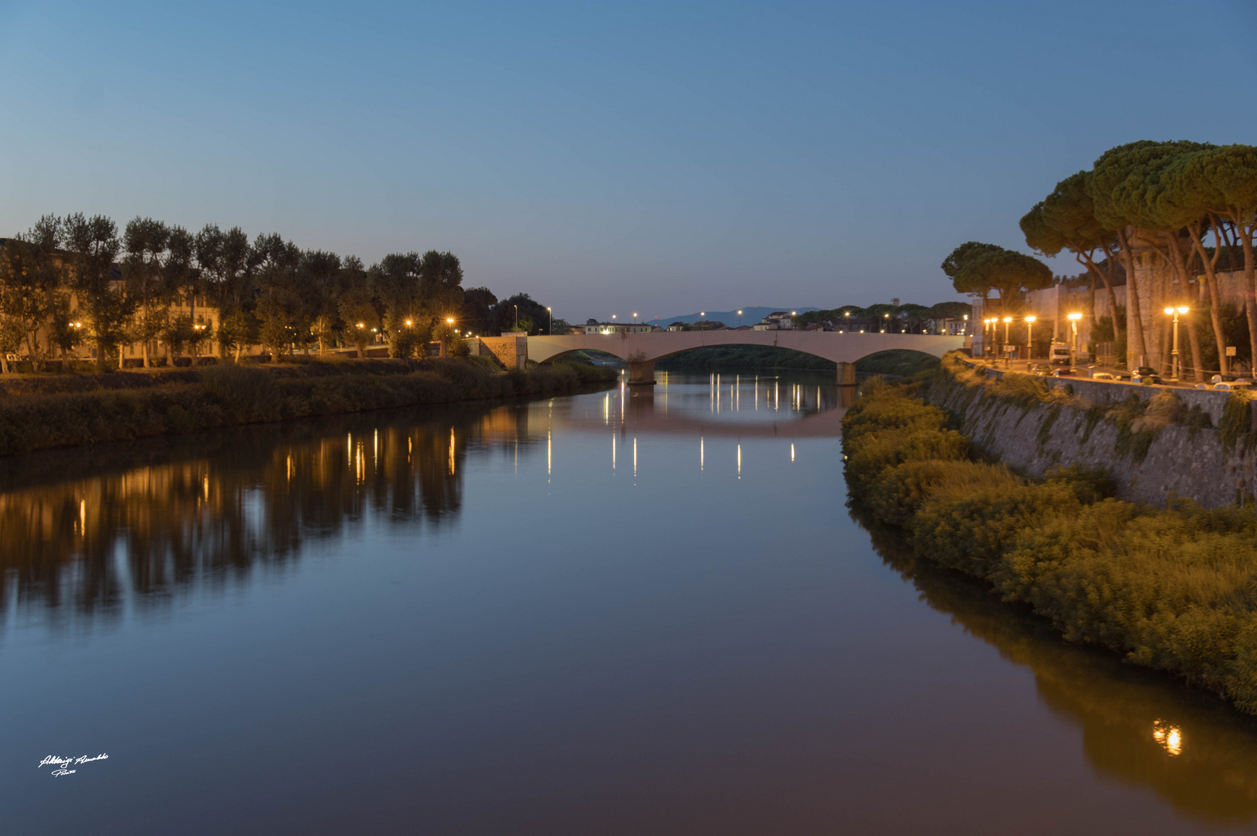 Alba.riflessi di luci.Lungarno.