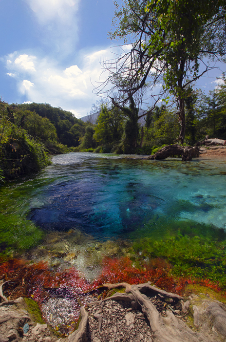 Syri i Kalter - The blu eye (Albania)