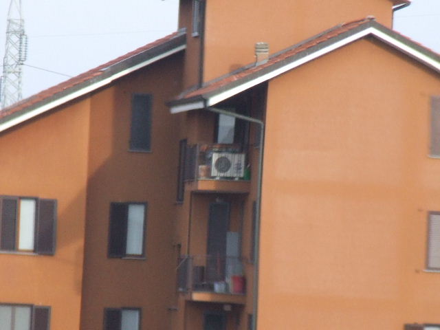 Test S9500 casa a 400 metri (circa) con 300mm tele