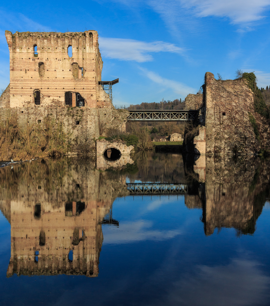 Borghetto sul Mincio. Il ponte visconteo.
