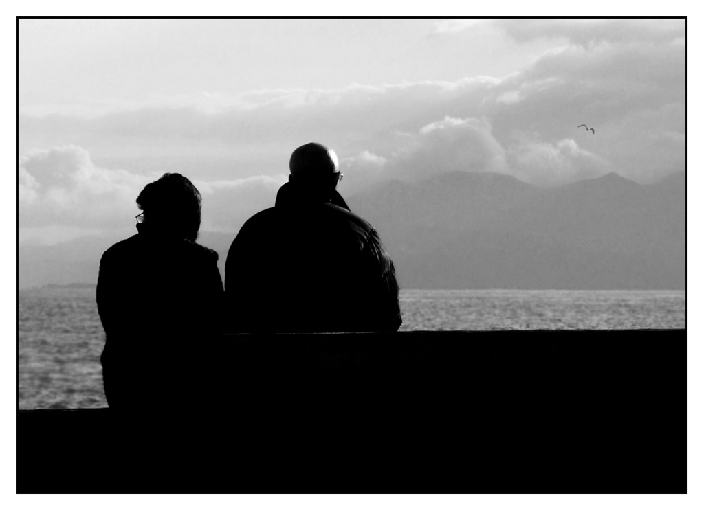 ::: IN SILENZIO...AD ASCOLTARE IL MARE :::