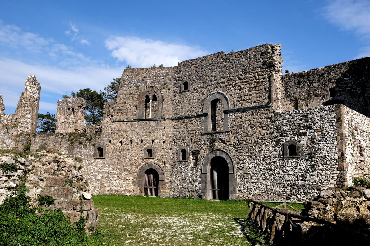Il castello di Casertavecchia.
