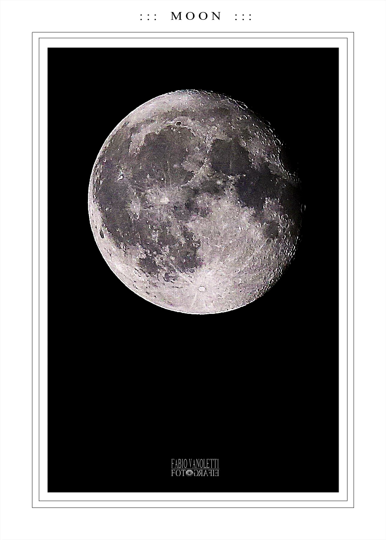 ::: M O O N :::