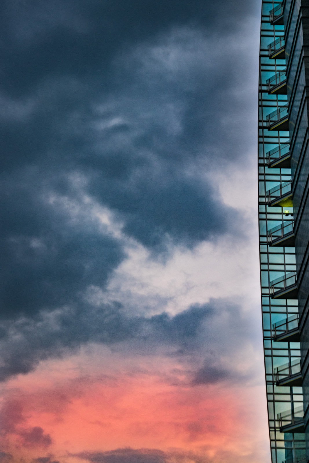 Grattacielo al tramonto