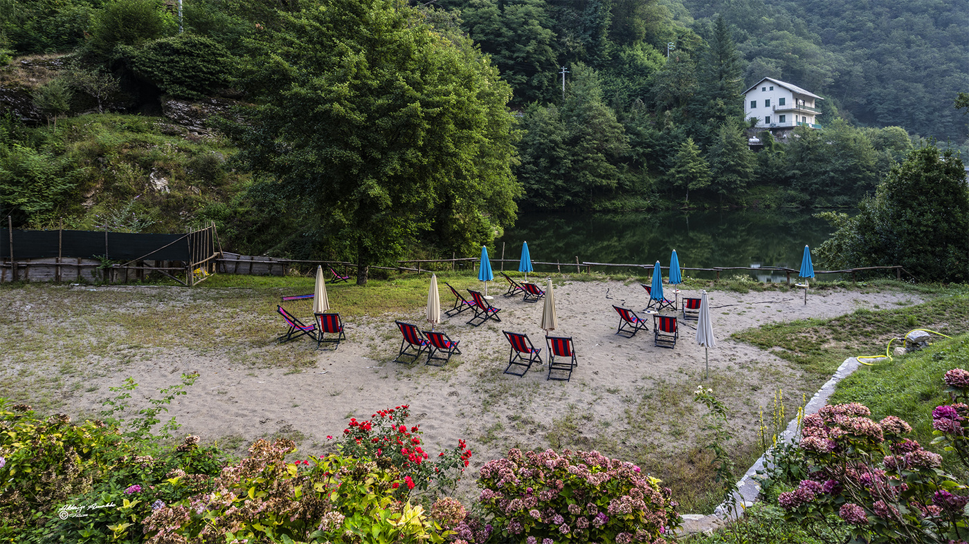 Aspettando i villeggianti.