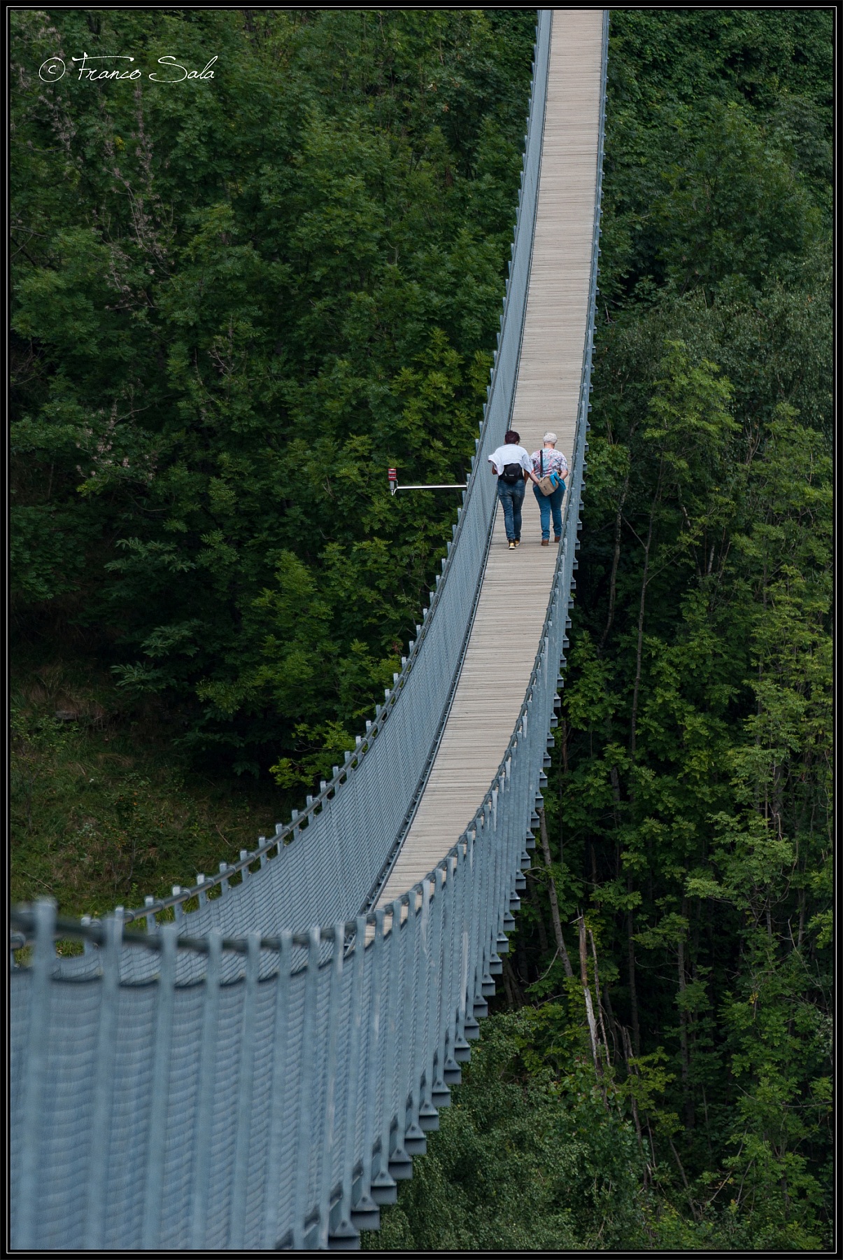 Facciamo due passi...?