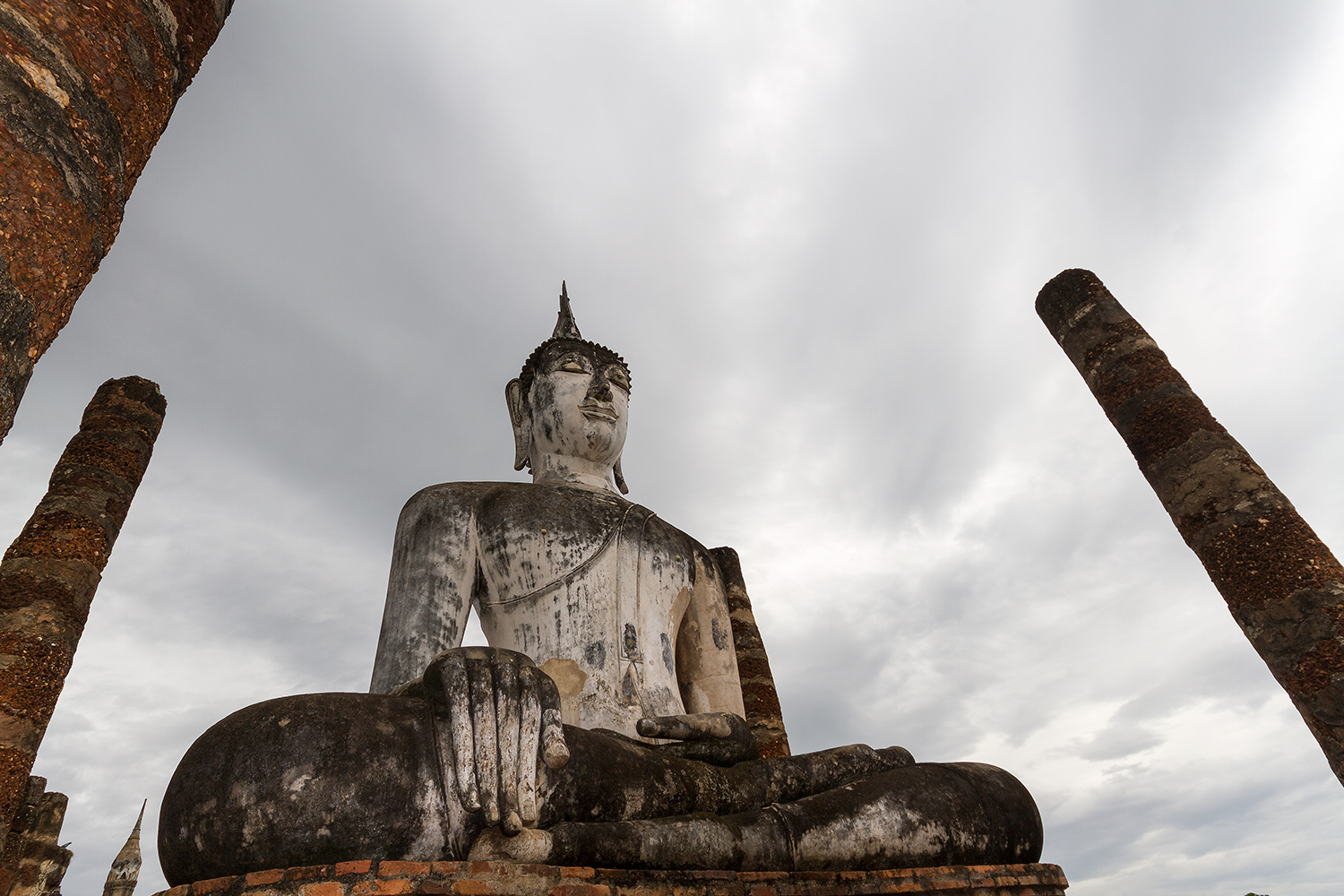 Mudra del chiamare la Terra a testimone