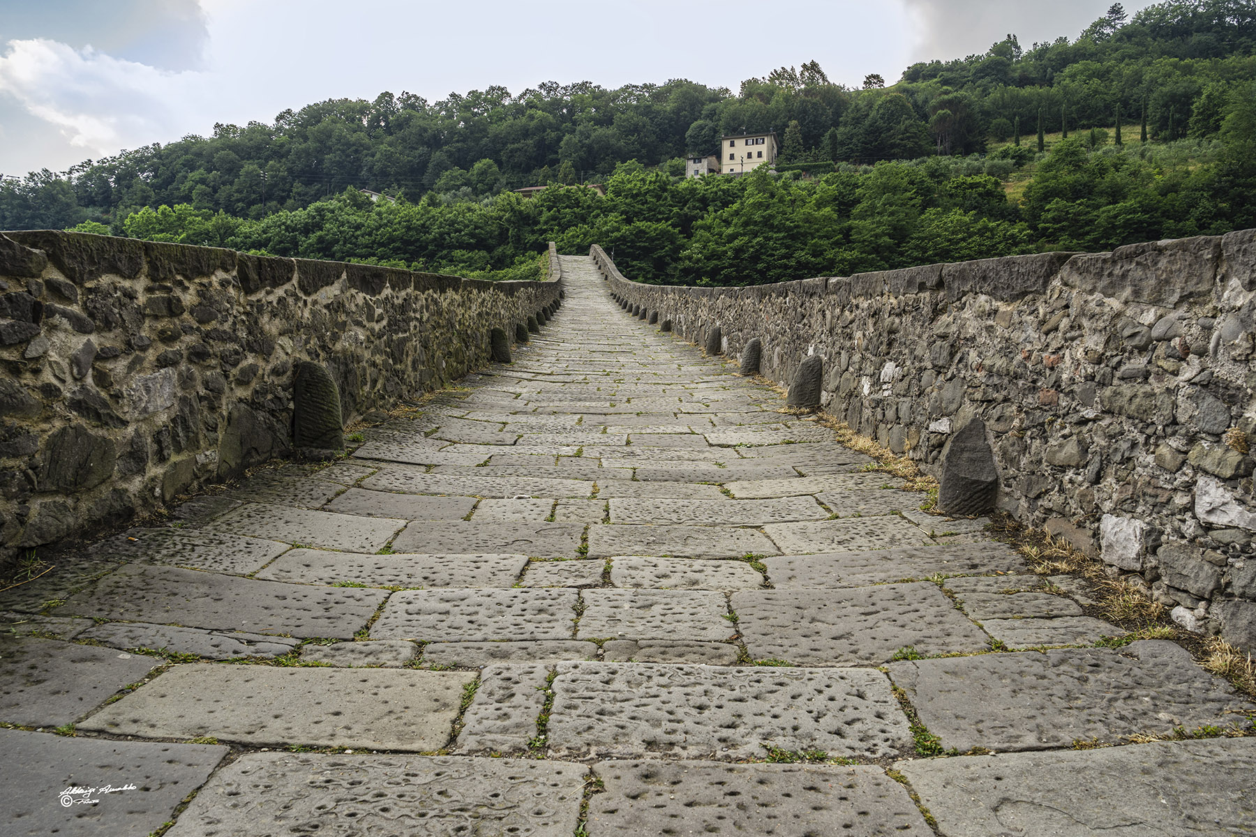 Sul ponte della Maddalena.