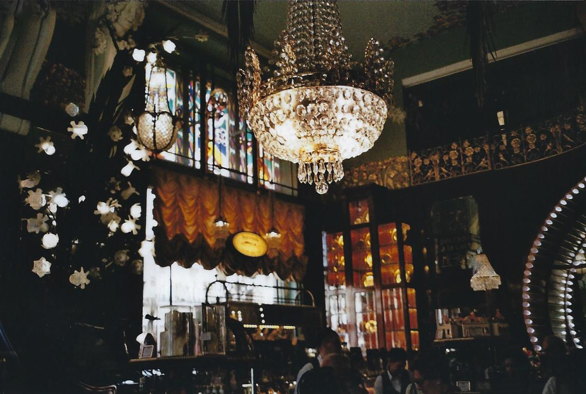 Eliseyev Emporium (San Pietroburgo, Russia)