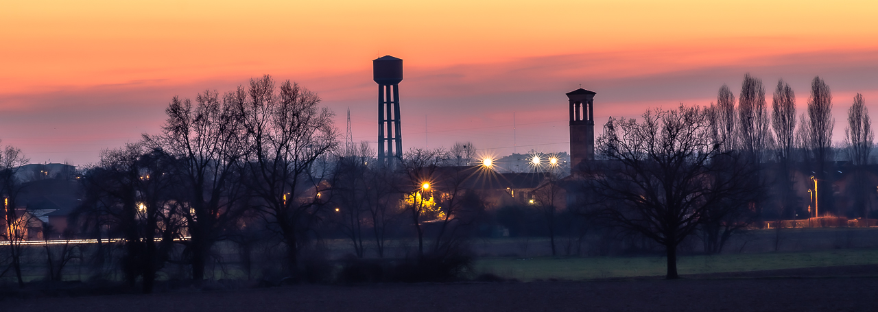 Tramonto colorato milanese