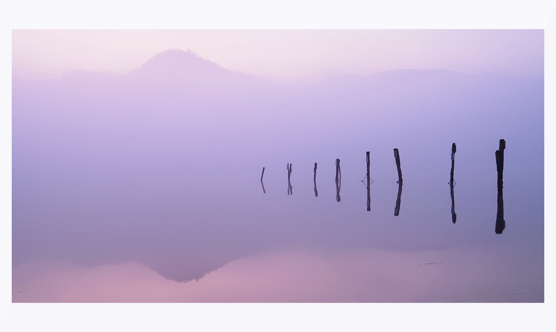 Alba al Lago nebbioso