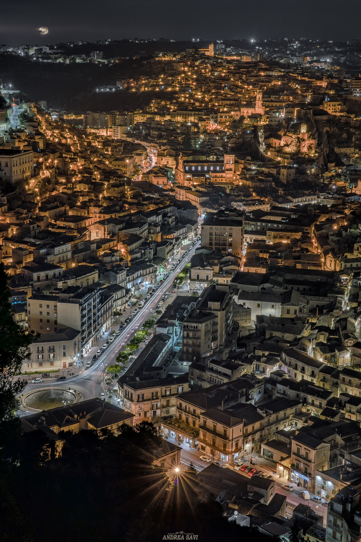 Modica (RG) - panoramica notturna 2...