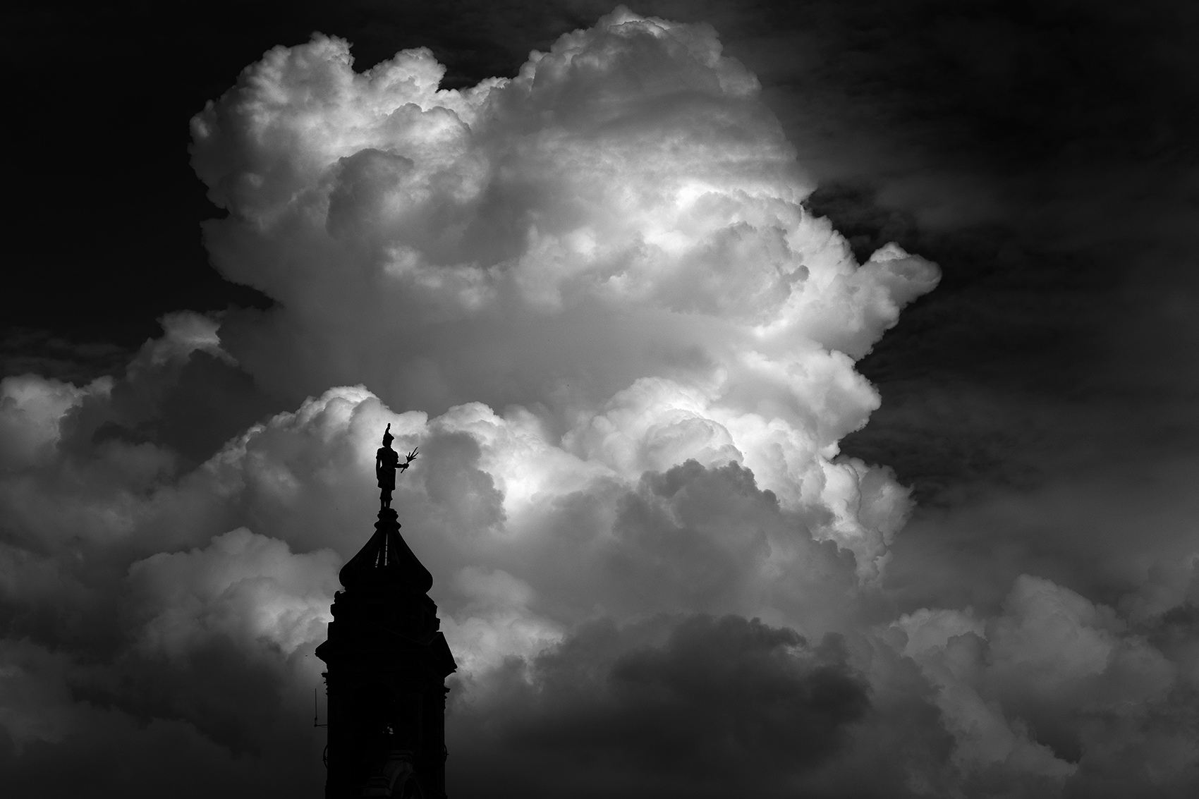 S. Fermo tra le nuvole