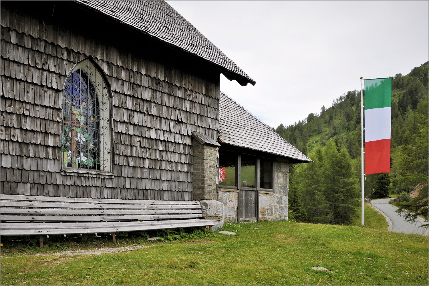 Chiesa dei due confini