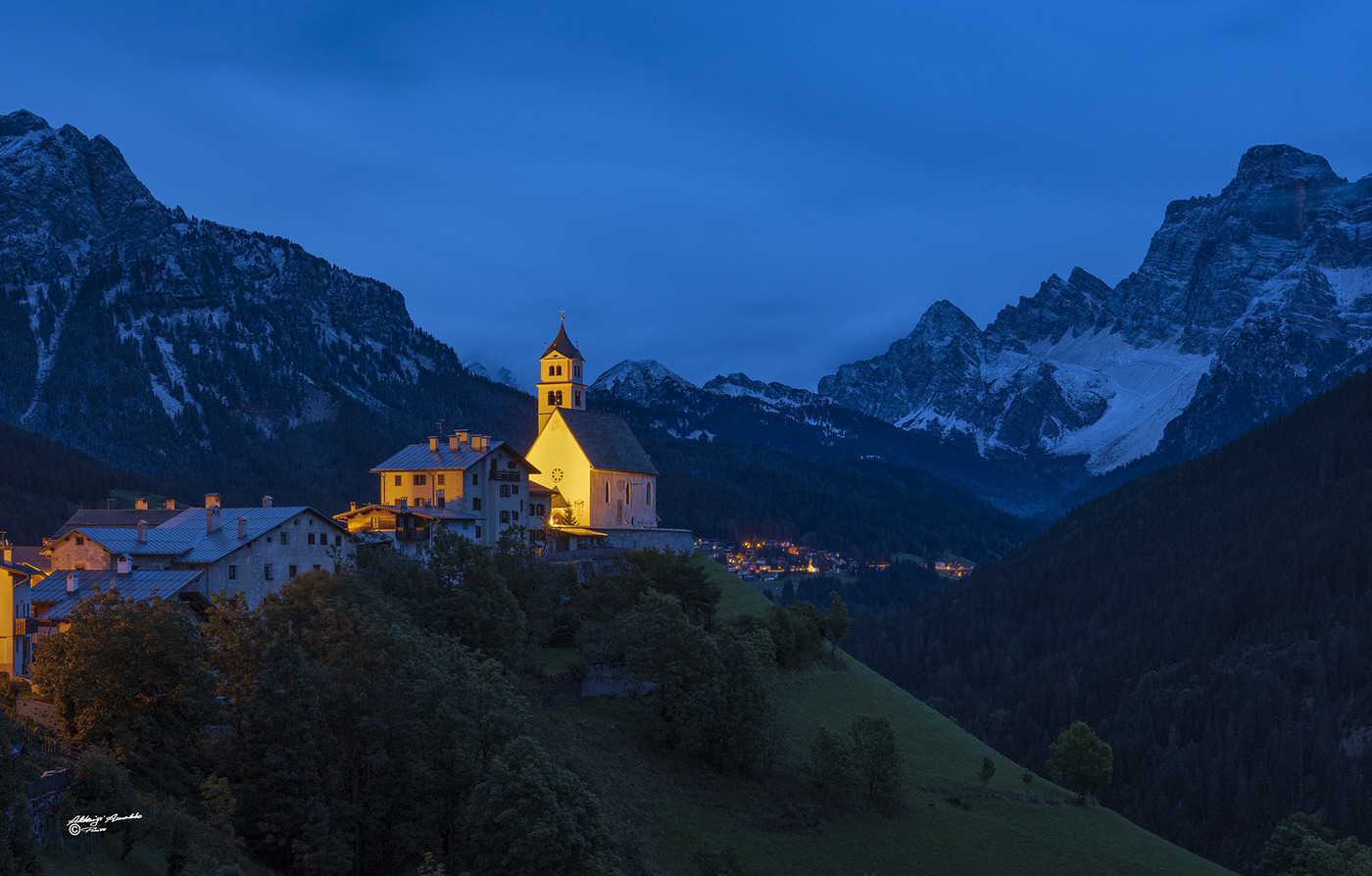 La chiesetta... Colle Santa Lucia.