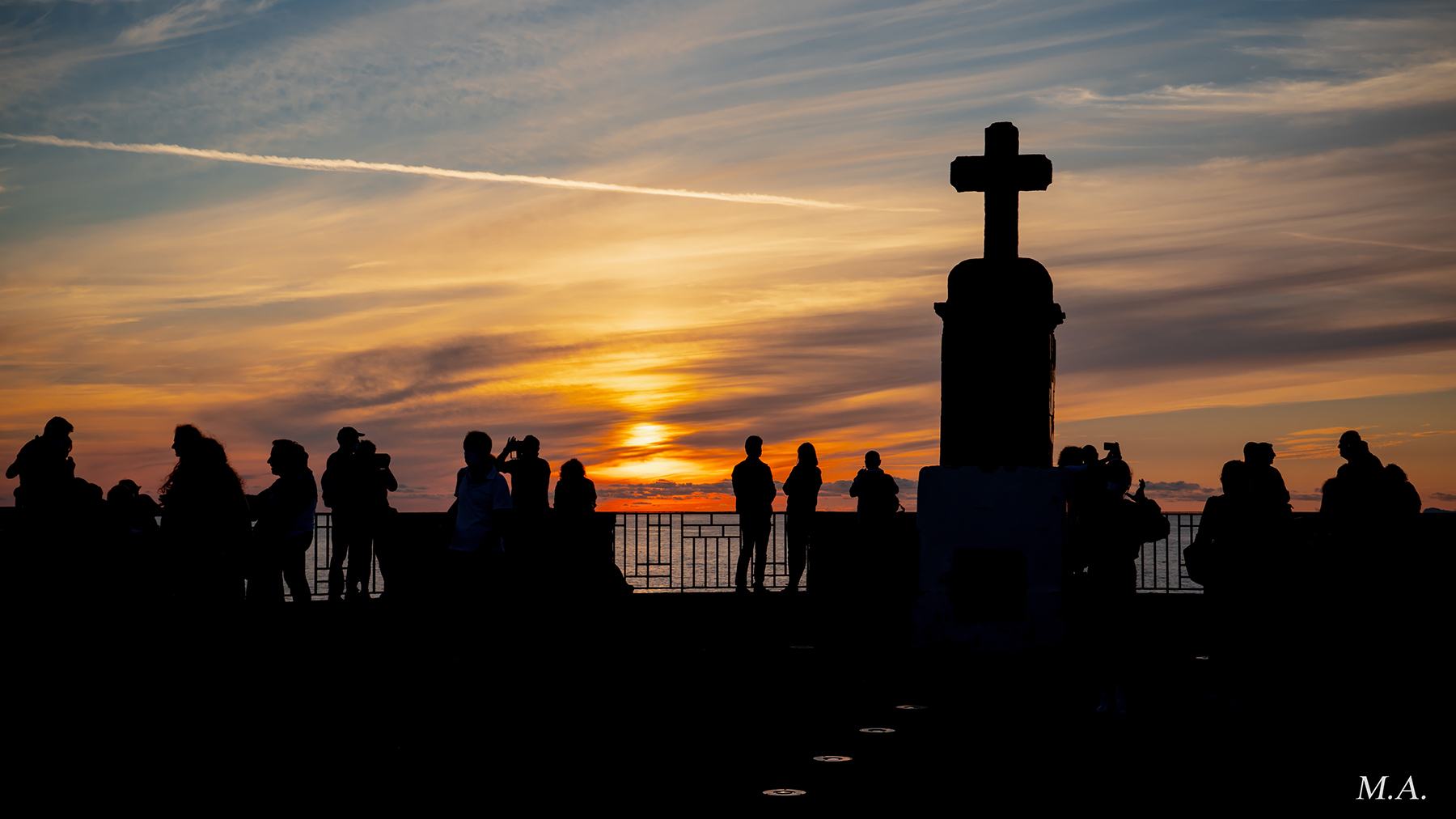 Tramonto sul sagrato