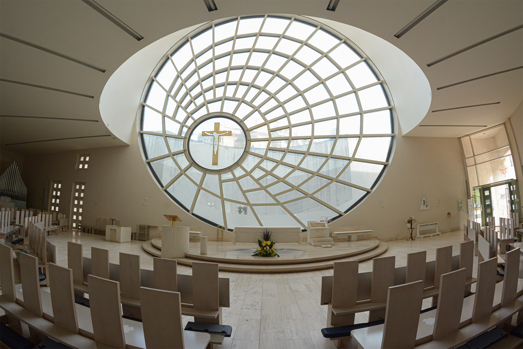 Chiesa del Santo Volto di Ges�_Meyer_Roma_Giu21