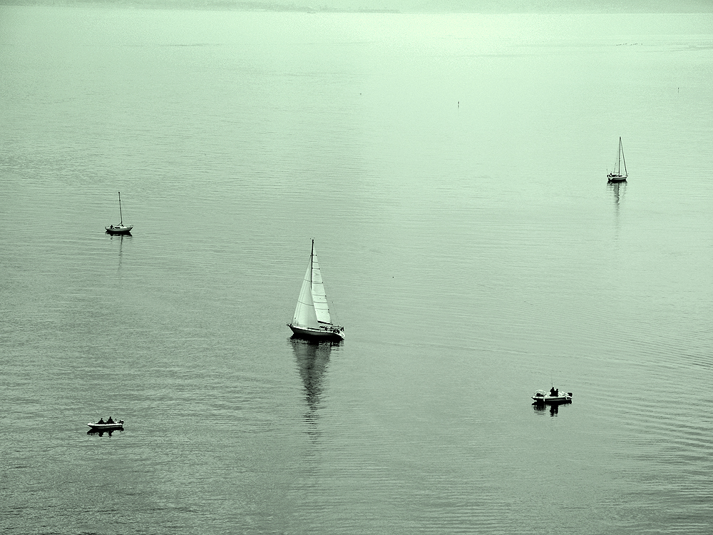 Cinque barche in turchese