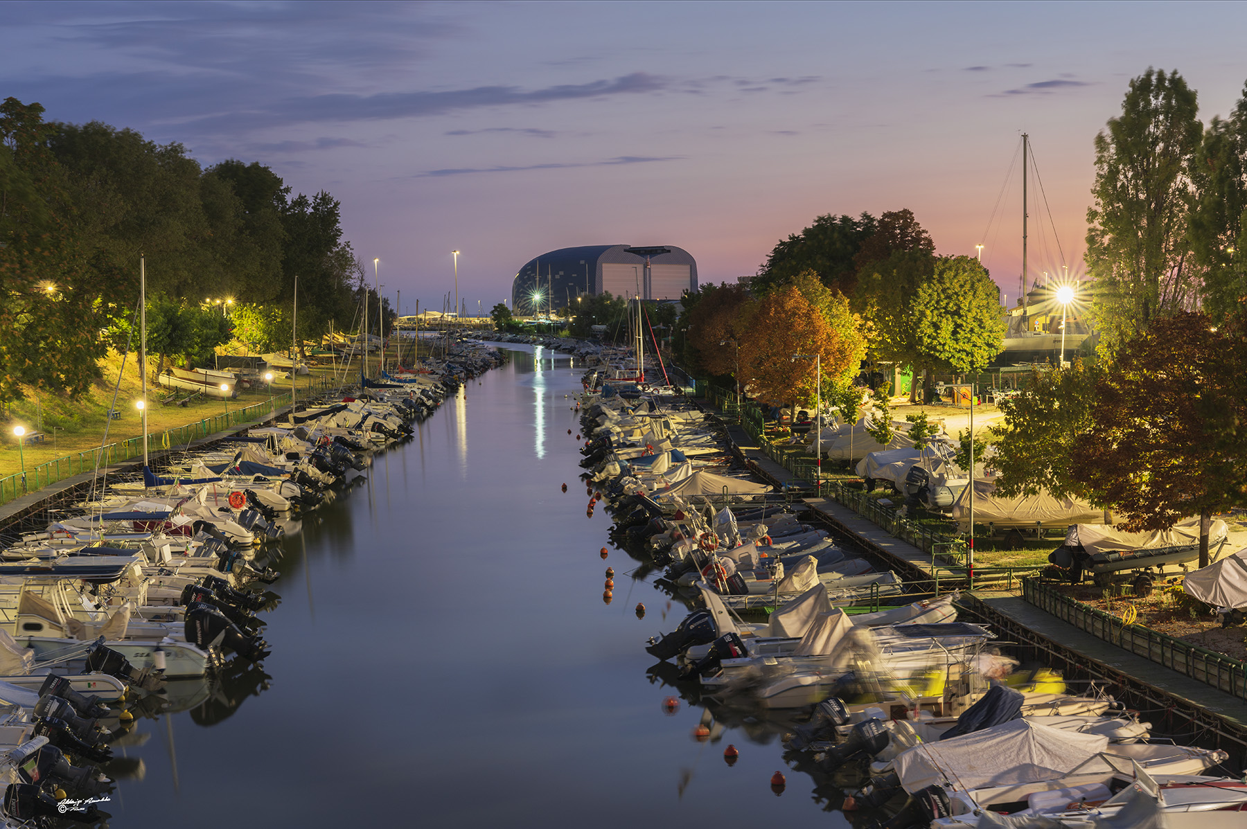 Alba nel canale Porto di Pesaro. 1