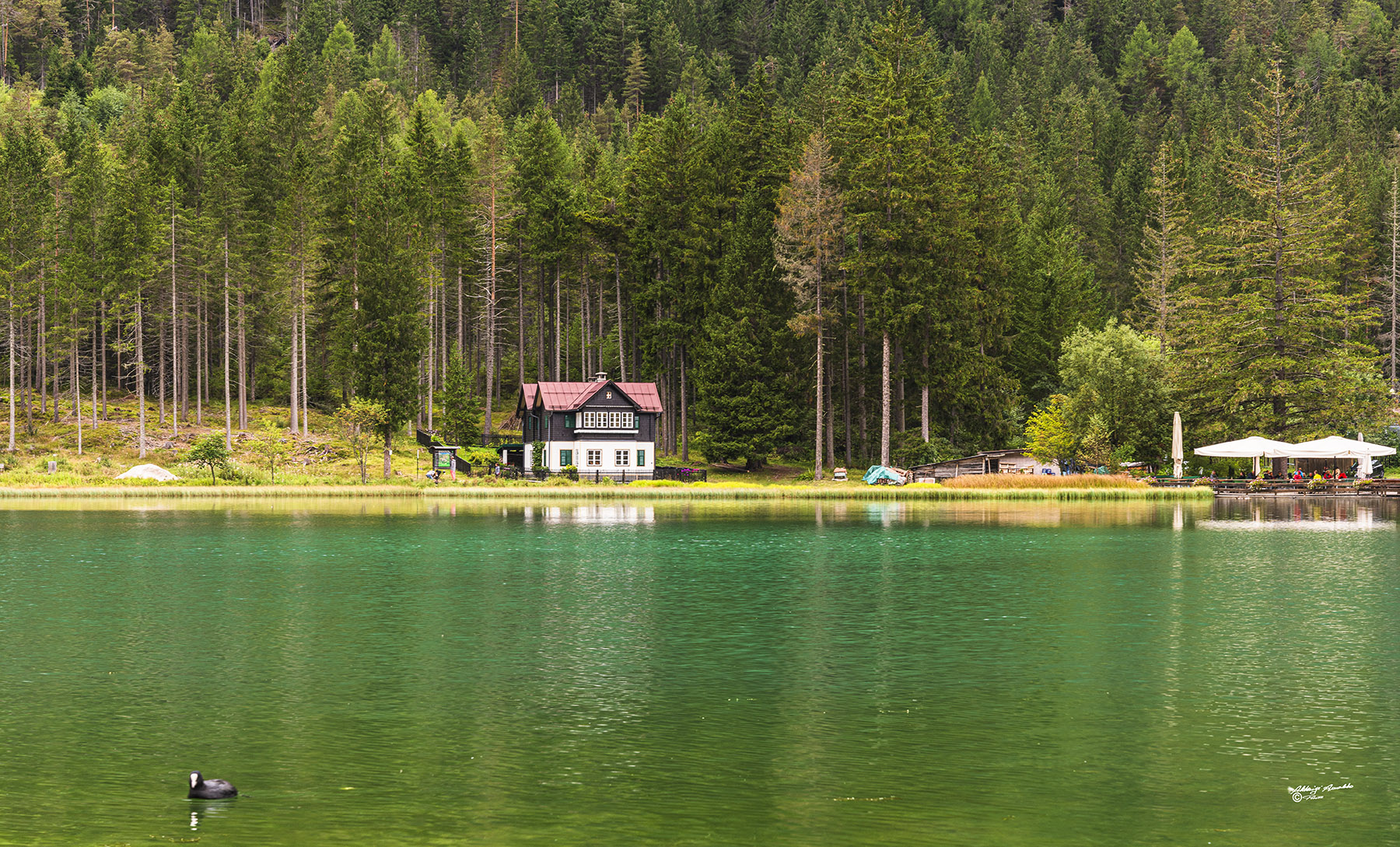 La casetta sul lago.. Dobbiaco.