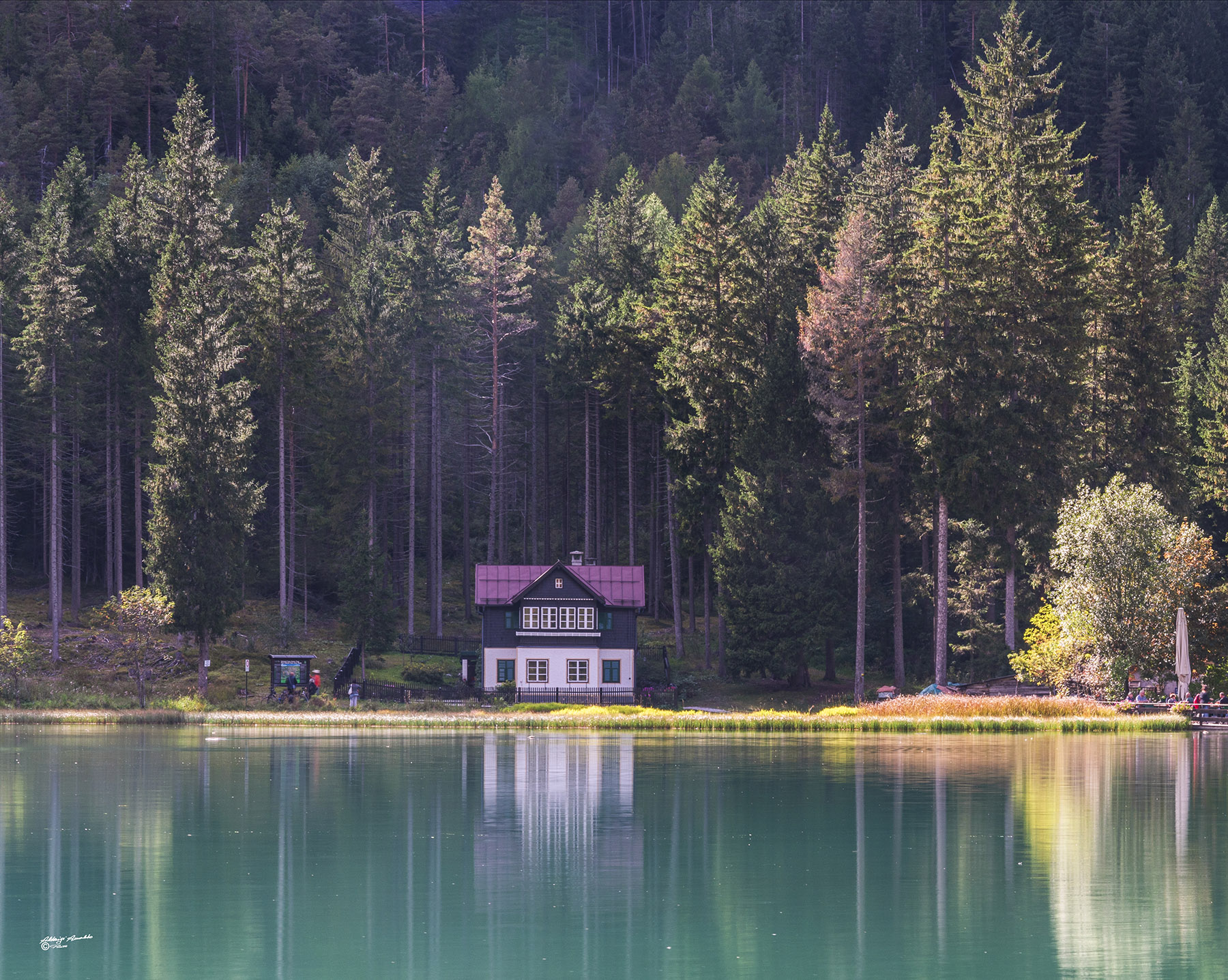 La casetta sul lago 1..Dobbiaco.
